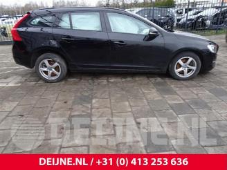 Volvo V-60 V60 I (FW/GW), Combi, 2010 / 2018 2.0 D2 16V picture 8