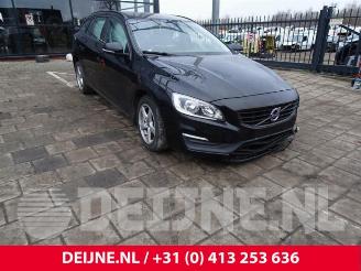 Autoverwertung Volvo V-60 V60 I (FW/GW), Combi, 2010 / 2018 2.0 D2 16V 2015/11