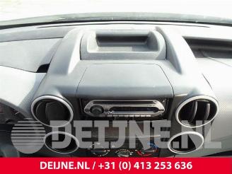 Peugeot Partner Partner (GC/GF/GG/GJ/GK), Van, 2008 / 2018 1.6 HDI 75 16V picture 17