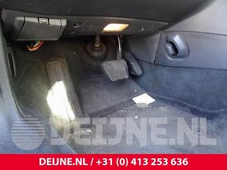 Volvo S-60 S60 I (RS/HV), Sedan, 2000 / 2010 2.4 20V Bi-fuel LPG picture 26