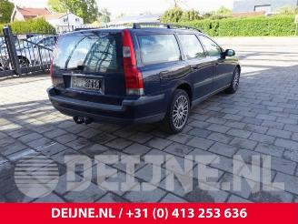 Volvo V-70 V70 (SW), Combi, 1999 / 2008 2.4 20V 140 picture 7