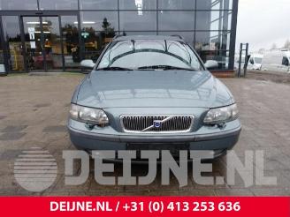 Volvo V-70 V70 (SW), Combi, 1999 / 2008 2.4 20V 170 picture 2