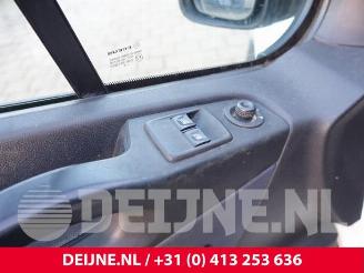 Opel Vivaro Vivaro, Van, 2014 / 2019 1.6 CDTI 115 picture 17