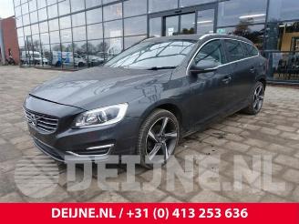 Volvo V-60 V60 I (FW/GW), Combi, 2010 / 2018 2.0 D3 20V picture 3