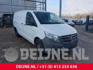 demontáž osobní automobily Mercedes Vito  2016/10
