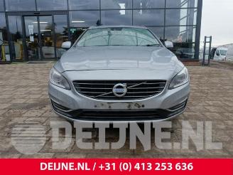 Volvo V-60 V60 I (FW/GW), Combi, 2010 / 2018 2.4 D6 20V Plug-in Hybrid AWD picture 2