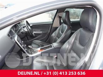 Volvo V-60 V60 I (FW/GW), Combi, 2010 / 2018 2.4 D6 20V Plug-in Hybrid AWD picture 19