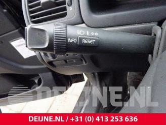 Volvo S-80  picture 16