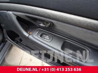 Volvo S-80  picture 31