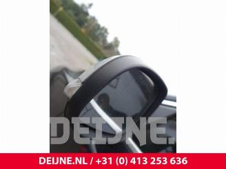 Volvo V-40 V40 (MV), Hatchback 5-drs, 2012 / 2019 2.0 D2 16V picture 12
