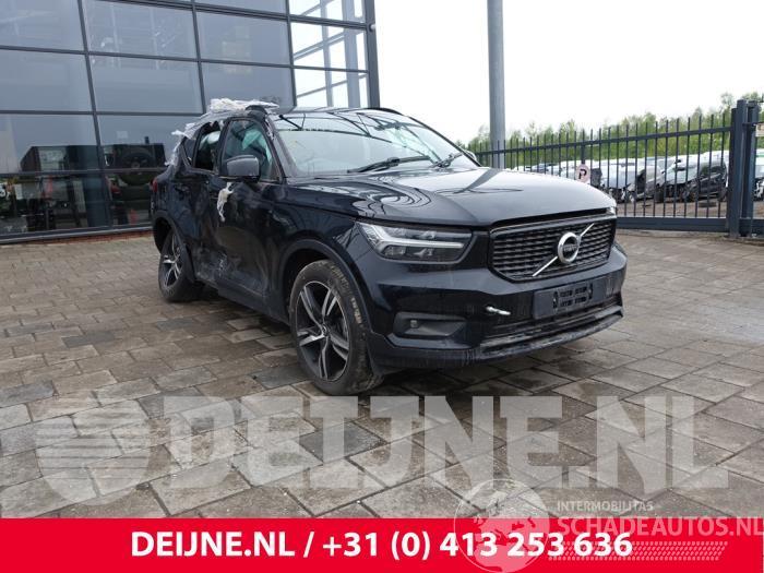 Volvo XC40 XC40 (XZ), SUV, 2017 1.5 T3 12V