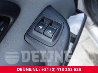 Fiat Doblo Doblo Cargo (223), Van, 2001 / 2010 1.3 D 16V Multijet DPF picture 19