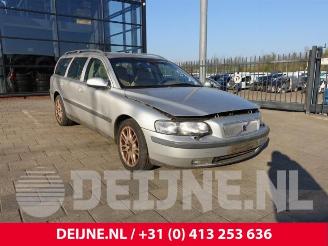 Uttjänta bilar auto Volvo V-70 V70 (SW), Combi, 1999 / 2008 2.3 T5 20V 2000/6
