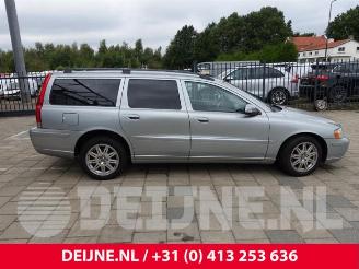 Volvo V-70 V70 (SW), Combi, 1999 / 2008 2.4 D5 20V picture 8