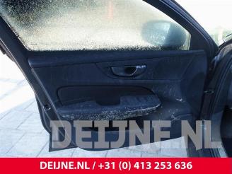 Volvo V-60 V60 II (ZW), Combi, 2018 2.0 T6 16V Twin Engine picture 17