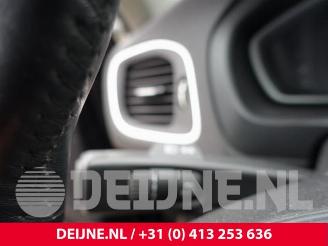 Volvo V-40 V40 (MV), Hatchback 5-drs, 2012 / 2019 1.6 D2 picture 23