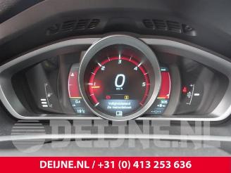 Volvo V-40 V40 (MV), Hatchback 5-drs, 2012 / 2019 1.6 D2 picture 28