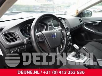 Volvo V-40 V40 (MV), Hatchback 5-drs, 2012 / 2019 1.6 D2 picture 19