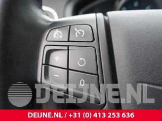 Volvo V-40 V40 (MV), Hatchback 5-drs, 2012 / 2019 1.6 D2 picture 25
