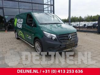 demontáž osobní automobily Mercedes Vito eVito Tourer (447.7), Bus, 2019 90 kWh 2022/9