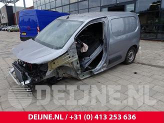 Peugeot Partner Partner (EA//EF/EN/EU), Van, 2018 e-Partner 50 kWh picture 3