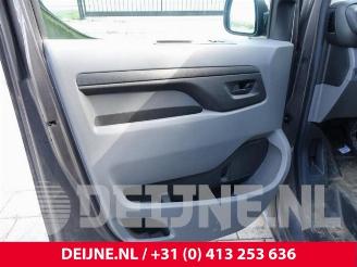 Peugeot Expert Expert (V1/VA/VB/VE/VF/VT/VY), Van, 2016 2.0 Blue HDi 150 16V picture 16