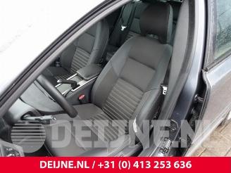 Volvo V-50 V50 (MW), Combi, 2003 / 2012 2.0 16V picture 18