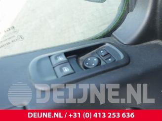 Renault Master Master III (FV), Van, 2010 2.3 dCi 110 16V FWD picture 20