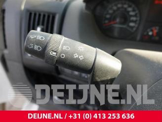Peugeot Boxer Boxer (U9), Van, 2006 2.2 HDi 150 picture 28