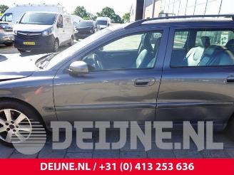 Volvo V-70 V70 (SW), Combi, 1999 / 2008 2.4 D 20V picture 16