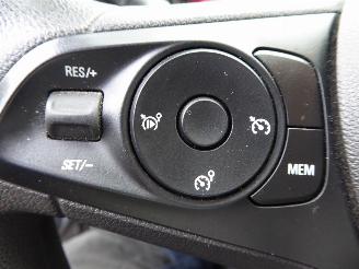 Opel Crossland X picture 15