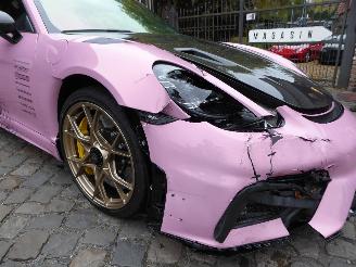 Porsche Cayman 718 GT4 RS picture 5