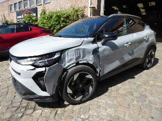 Damaged car Renault Captur II Techno 2025/7