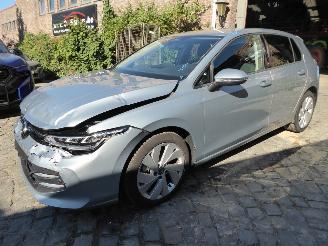 damaged passenger cars Volkswagen Golf VIII Lim. 1.5 TSI 85 kW Life 2026/5