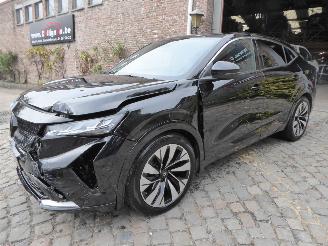 Auto incidentate Renault  Rafale 200 E-Tech Full Hybrid Techno 2026/3