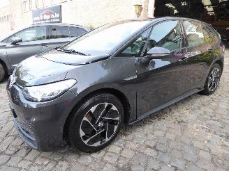 krockskadad bil auto Volkswagen ID.3 Pro Performance 150 kW 2023/3