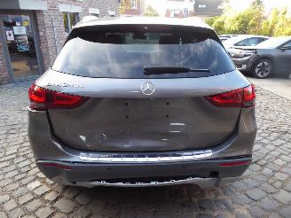 Mercedes GLA 250 e picture 7