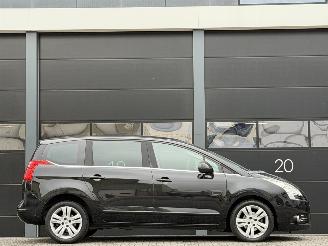 Peugeot 5008 1.6 e-HDi Navi Pano Clima AUTOMAAT picture 3