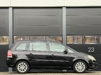 Opel Zafira 2.2 Essentia Navi Airco 7-PERS picture 3