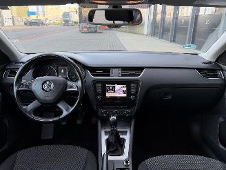 Skoda Octavia 1.6 TDI Navi Clima PDC picture 7