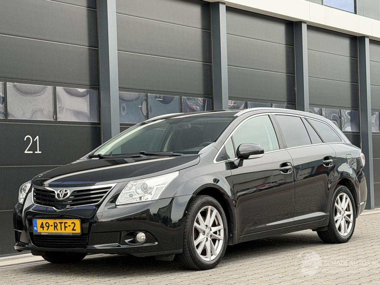 Toyota Avensis 2.0 D-4D Navi Clima Camera