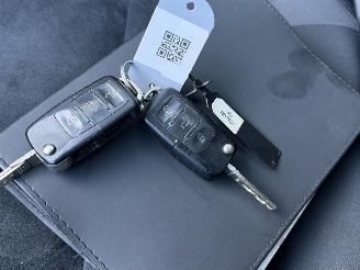 Volkswagen Golf plus 2.0 TDI Highline Dak Navi Clima picture 12