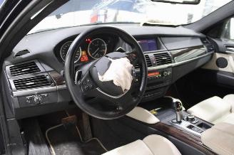 BMW X6  picture 9
