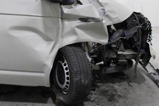 Volkswagen Transporter T6 picture 7