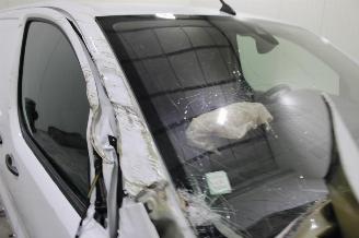 Opel Vivaro  picture 21