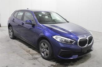 BMW 1-serie 118 picture 2