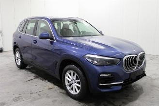 BMW X5  picture 2