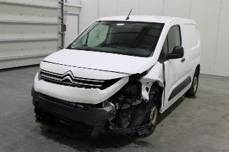 krockskadad bil auto Citroën Berlingo  2020/12
