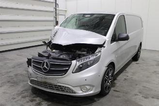 demontáž osobní automobily Mercedes Vito  2023/3