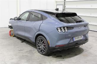 Ford Mustang  picture 4